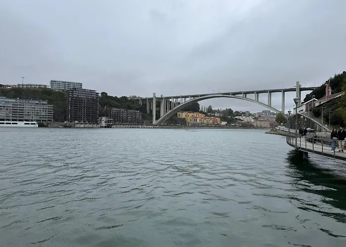 Francisca River House